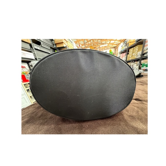 Burberrys Vintage Black limited Bucket bag EUC - Picture 4 of 10